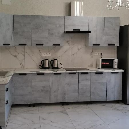Гостевой Дом Атакар Hotell Gagra Exteriör bild