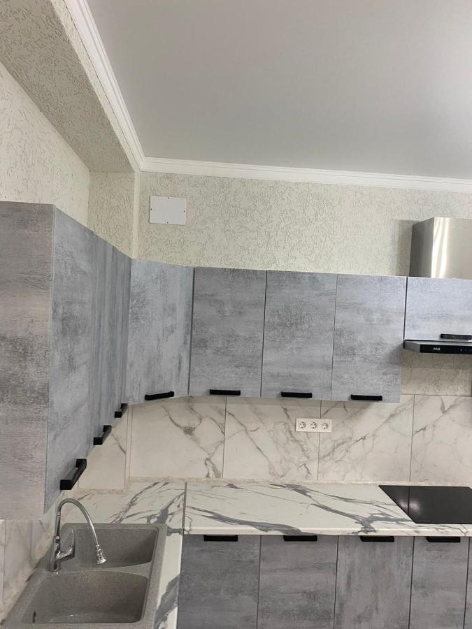 Гостевой Дом Атакар Hotell Gagra Exteriör bild