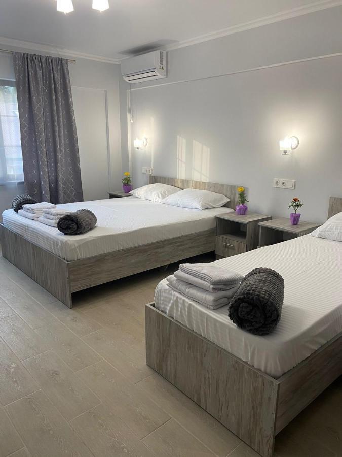 Гостевой Дом Атакар Hotell Gagra Exteriör bild